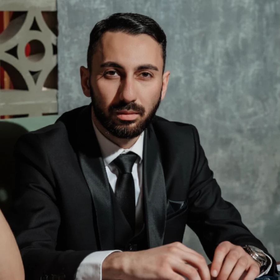 Юрист Матилян Роланд