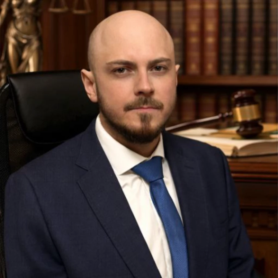 Юрист Хлопотов Дмитрий