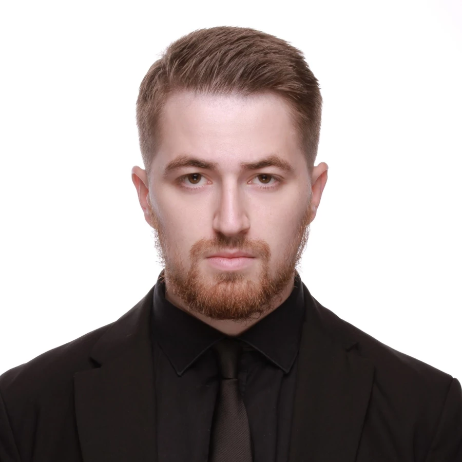 Юрист Айвазян Артем